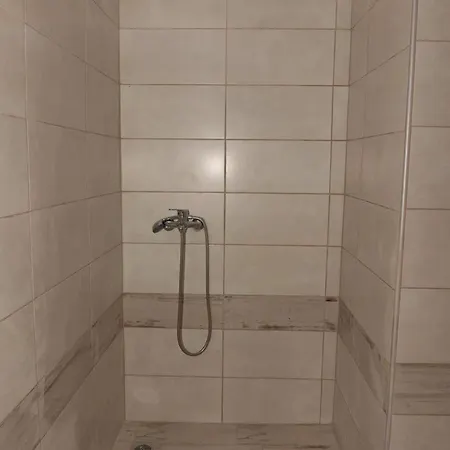 Otel For Rent Hermanos Stavros (Thessaloniki)