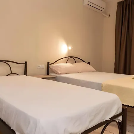 For Rent Hermanos Otel *