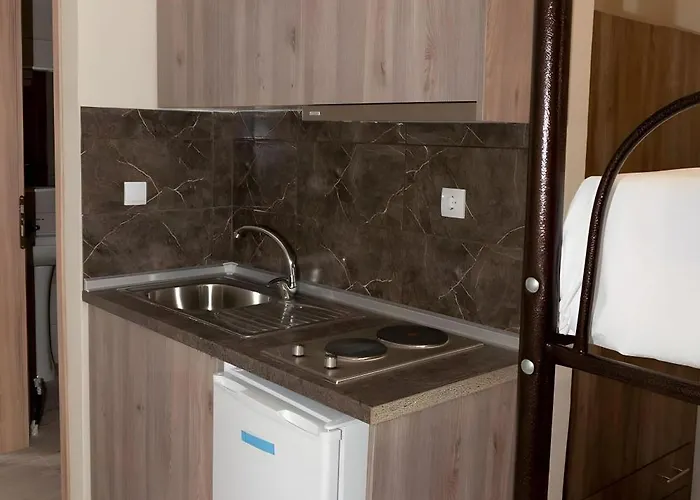 For Rent Hermanos Otel *