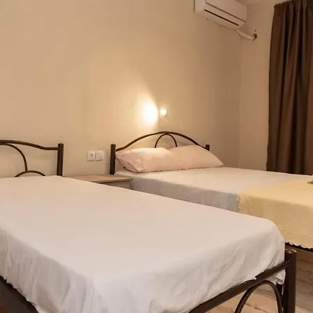 For Rent Hermanos فندق ستافروس