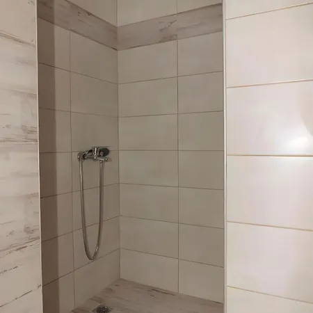 For Rent Hermanos Hotel Stavros (Thessaloniki)